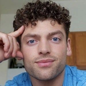 curlyfuq height|Aaron Maternowski (TikTok Star) Wiki, Net Worth,。